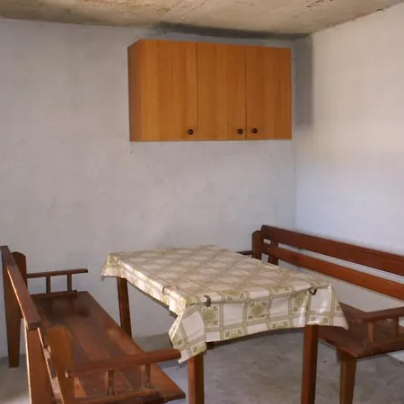 アパート With Parking Space Vinisce, Trogir - 4276 Vinišće