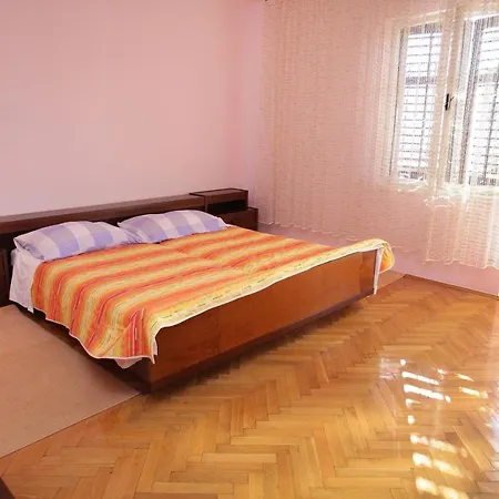 Apartament With Parking Space Vinisce, Trogir - 4276