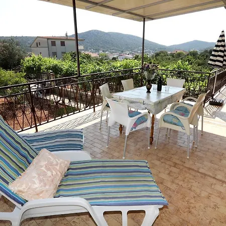 With Parking Space Vinisce, Trogir - 4276